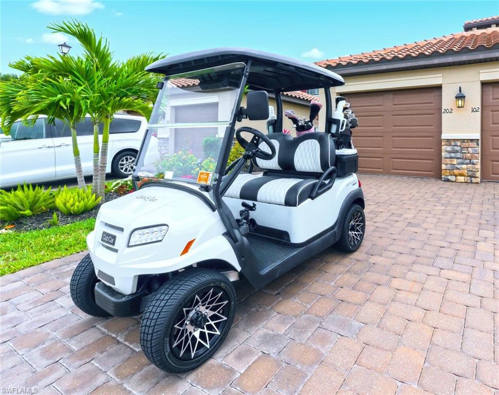 ESPLANADE - Residential