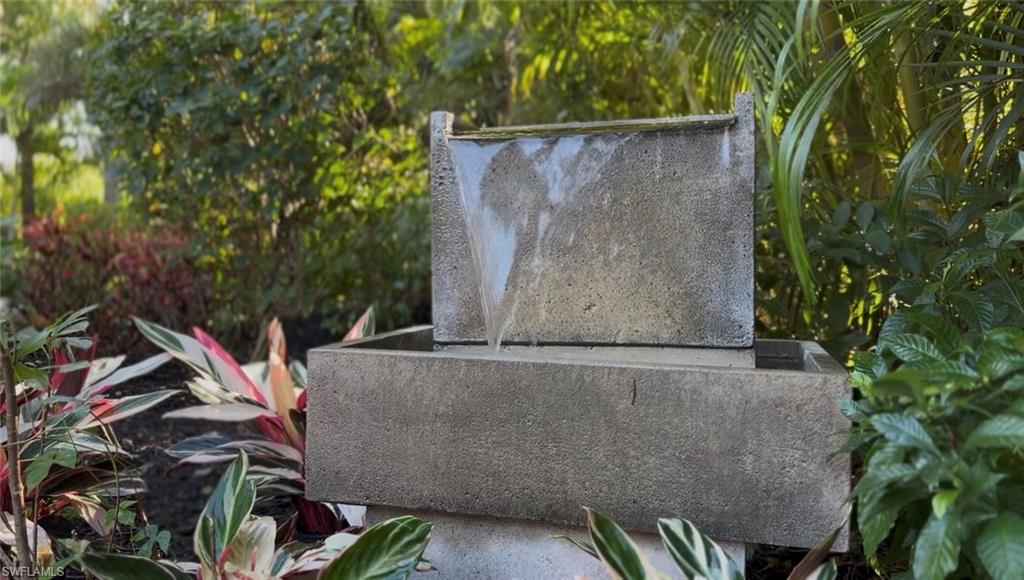 SANIBEL BAYOUS - Residential