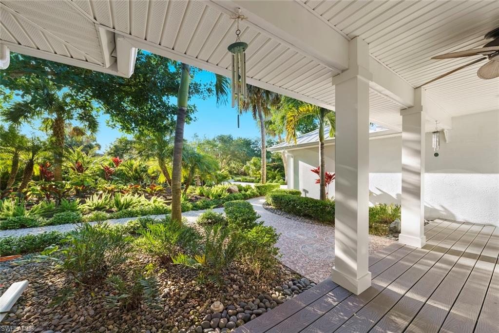 SANIBEL BAYOUS - Residential