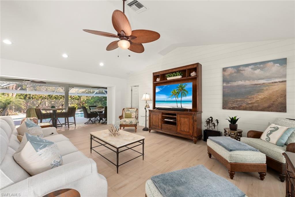 SANIBEL BAYOUS - Residential