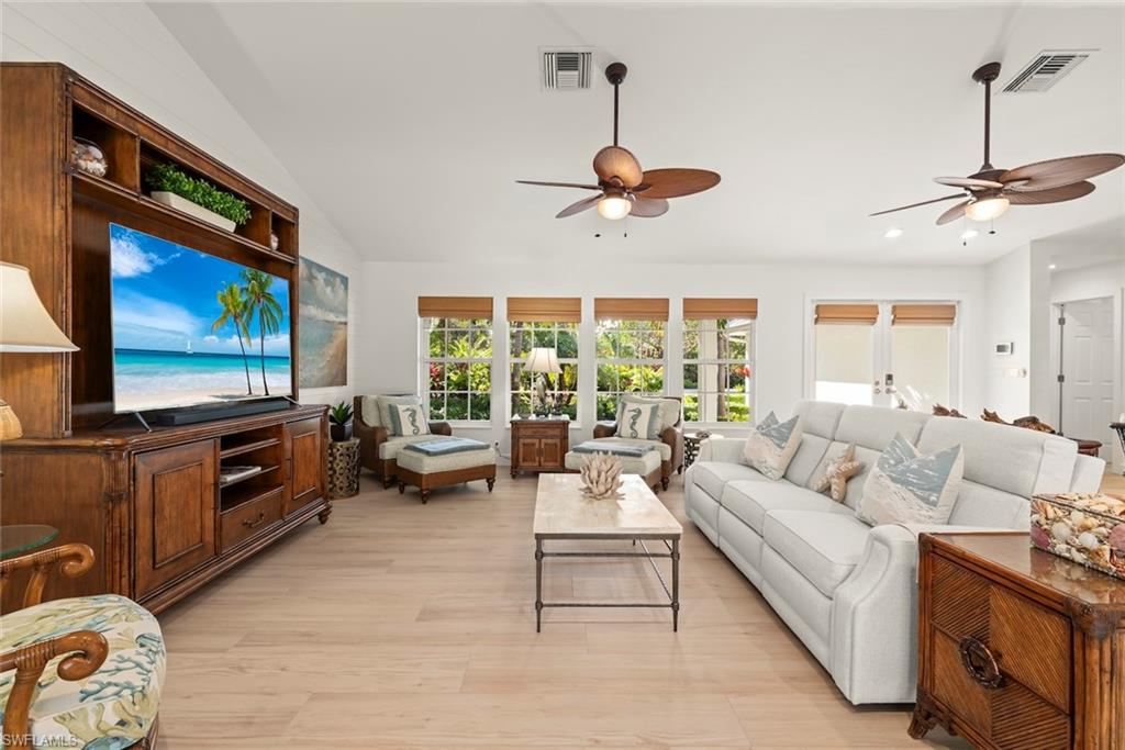 SANIBEL BAYOUS - Residential