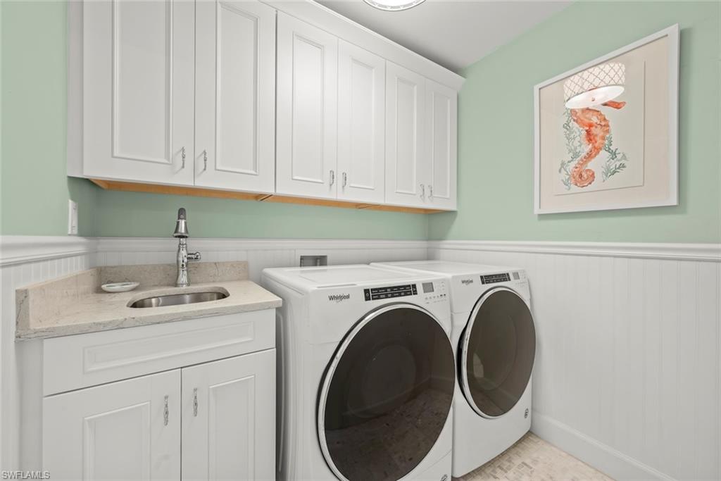 SANIBEL BAYOUS - Residential