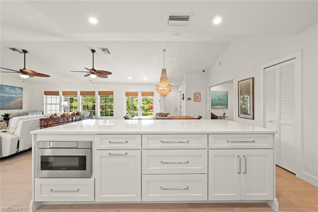 SANIBEL BAYOUS - Residential