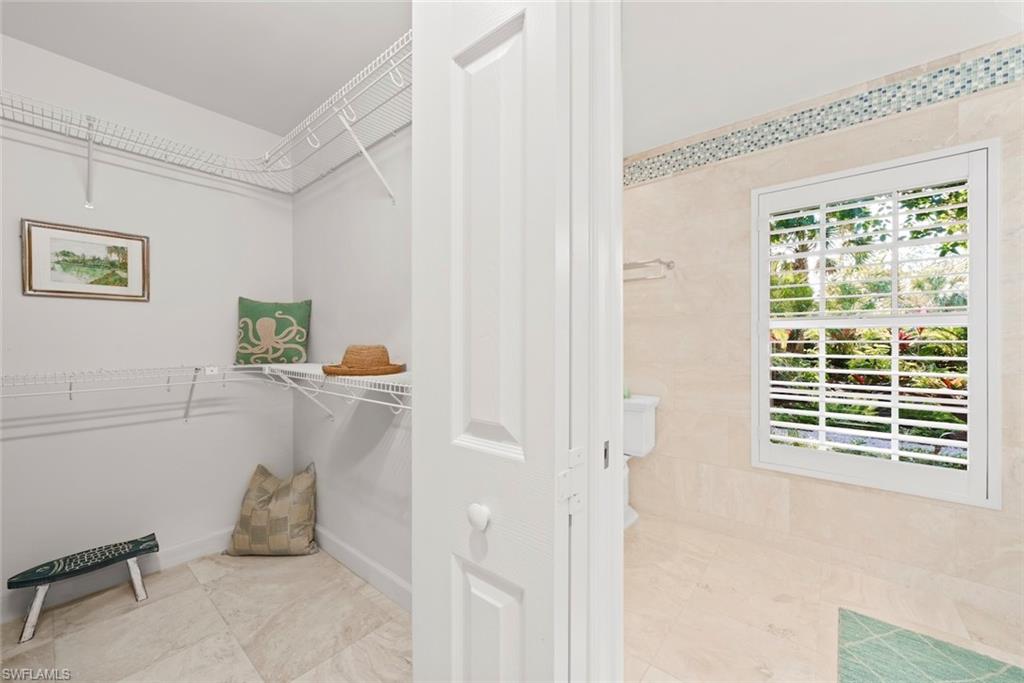 SANIBEL BAYOUS - Residential