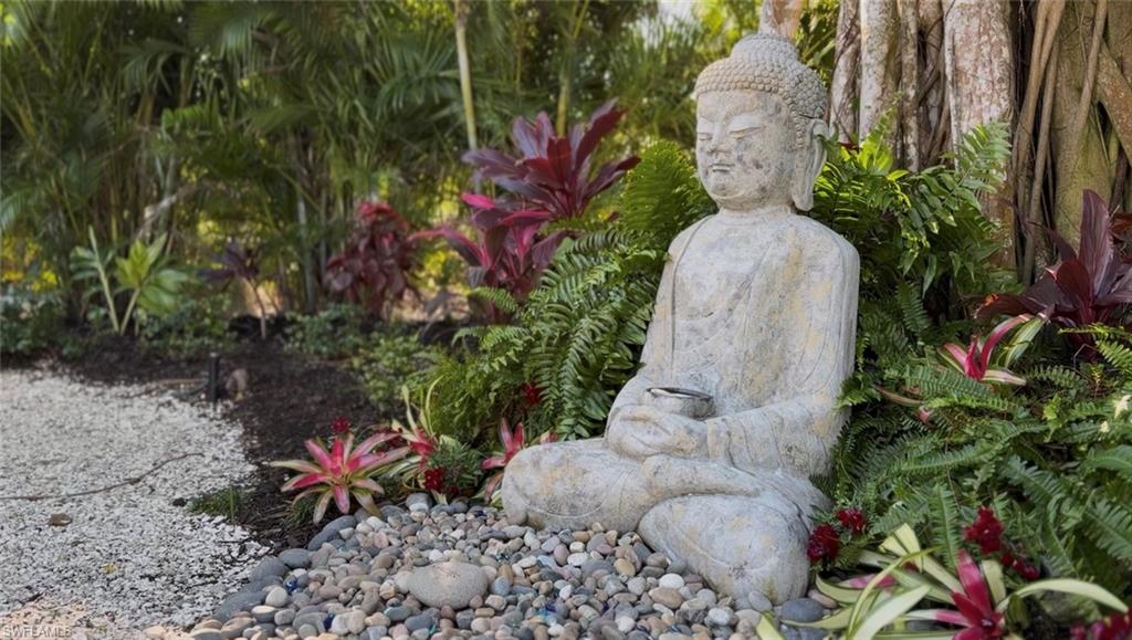 SANIBEL BAYOUS - Residential