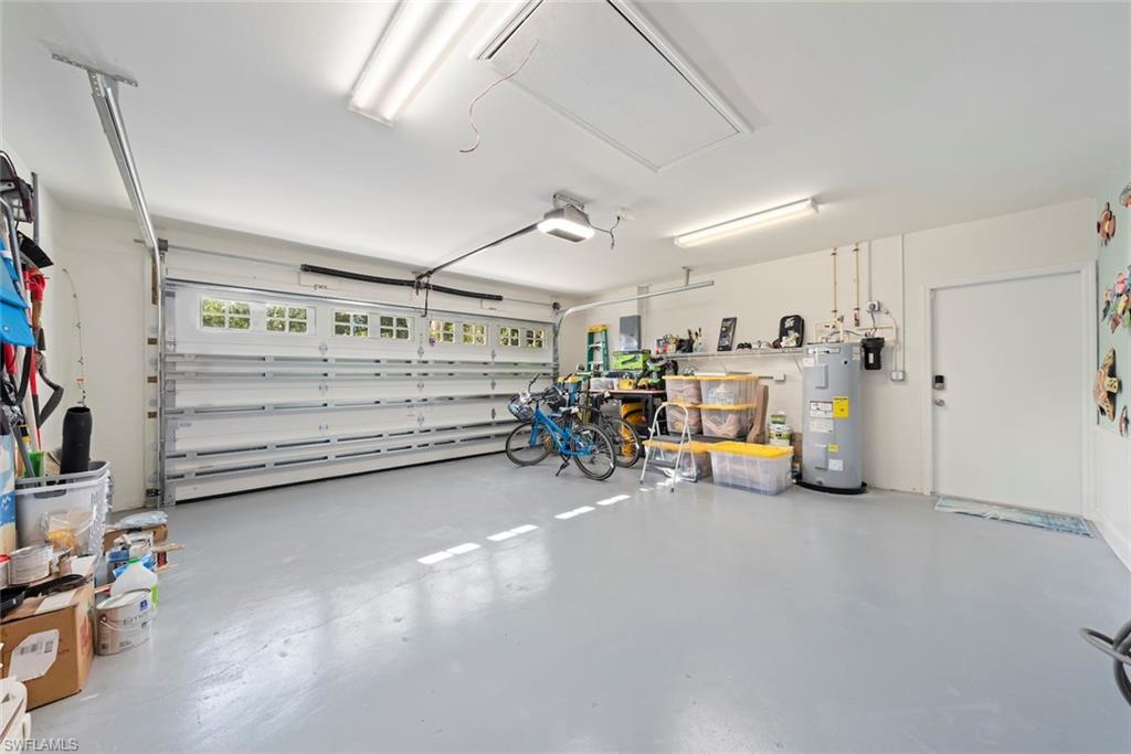 SANIBEL BAYOUS - Residential