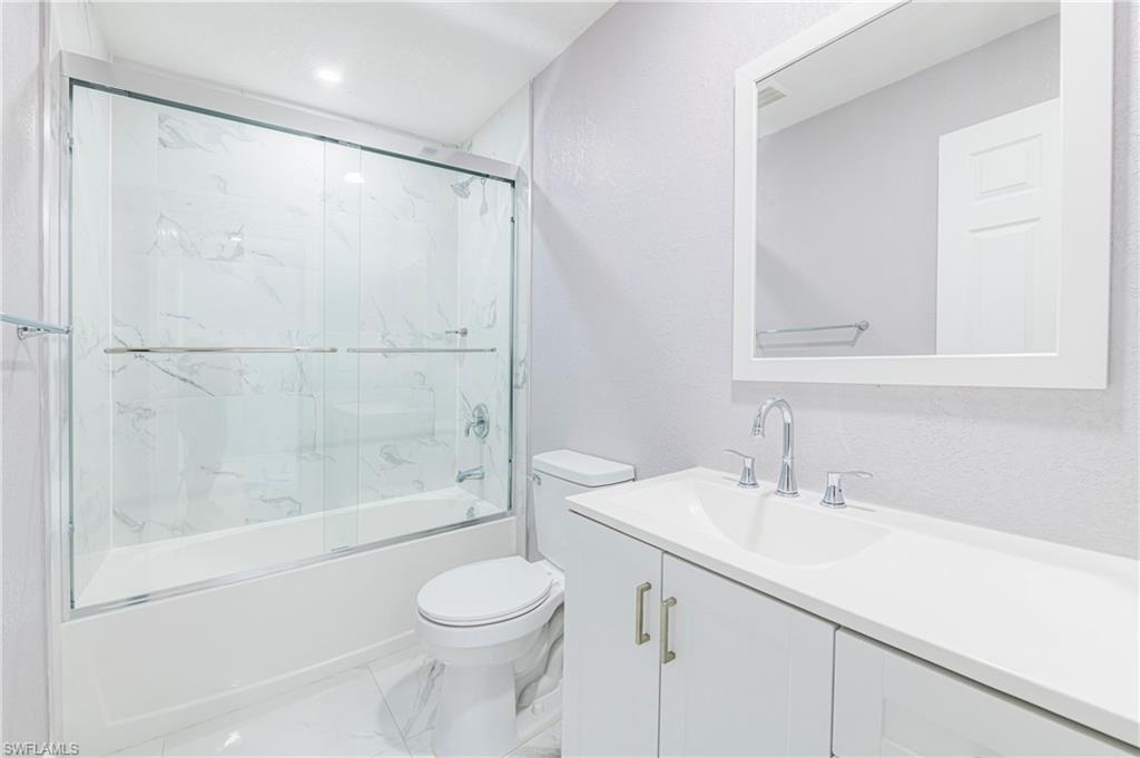 ROYAL WOODS - Residential Lease