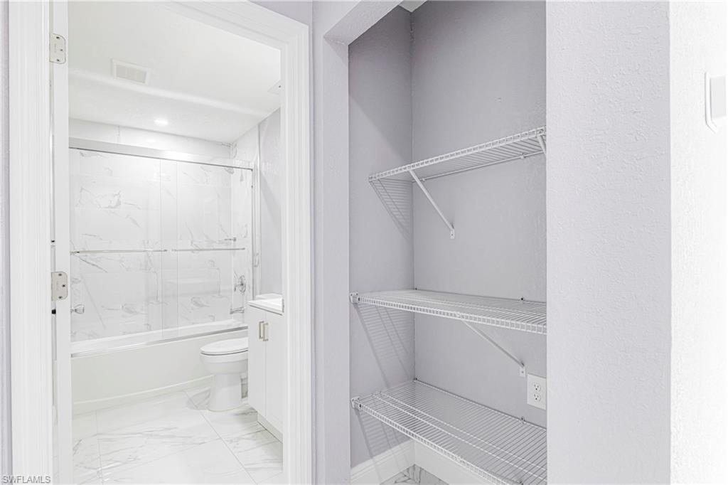 ROYAL WOODS - Residential Lease