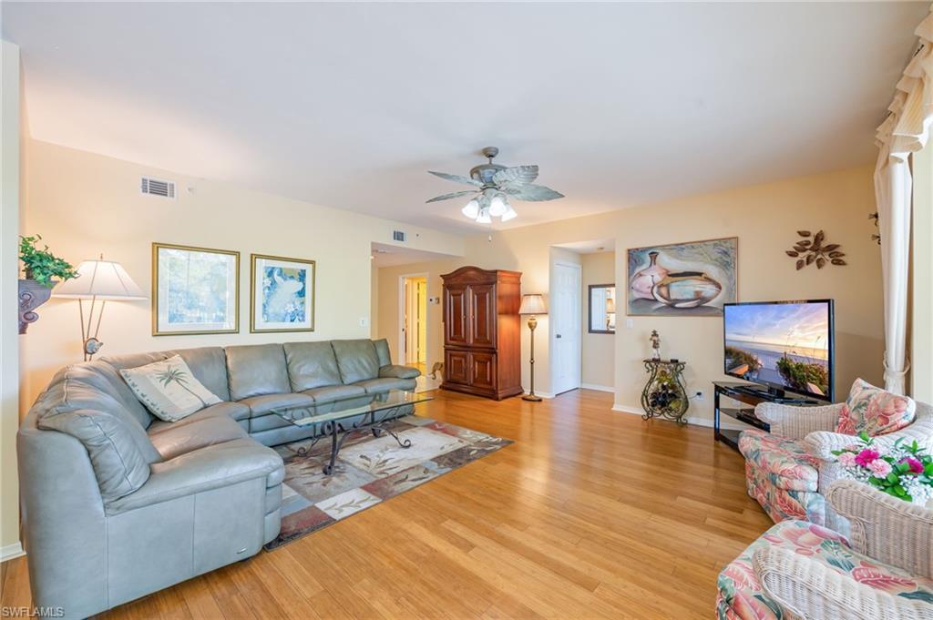 760 Waterford DR 203