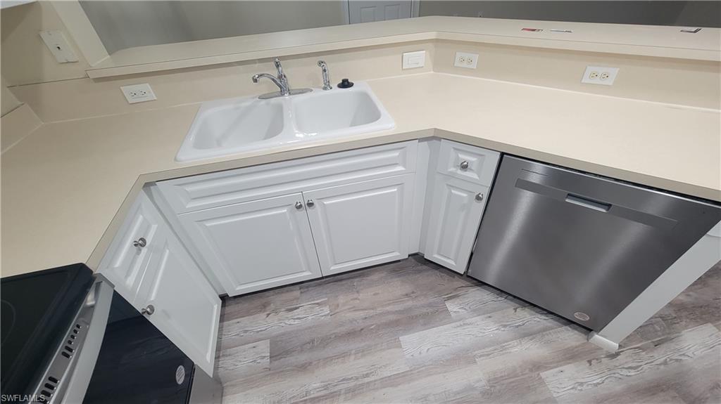 ISLES OF PORTO VISTA - Residential