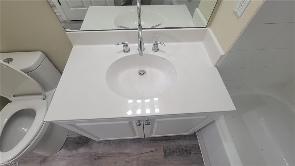 ISLES OF PORTO VISTA - Residential