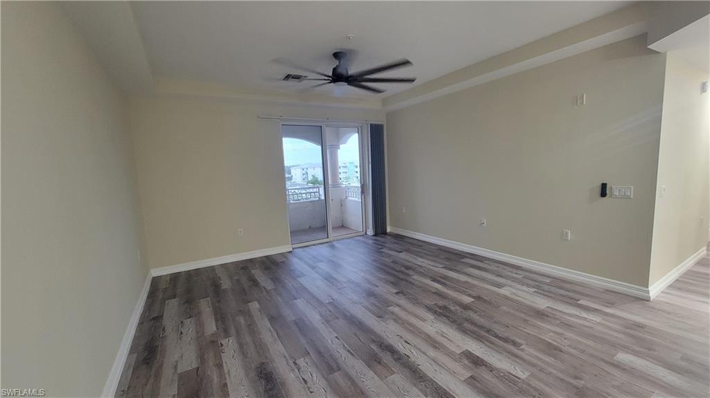 ISLES OF PORTO VISTA - Residential