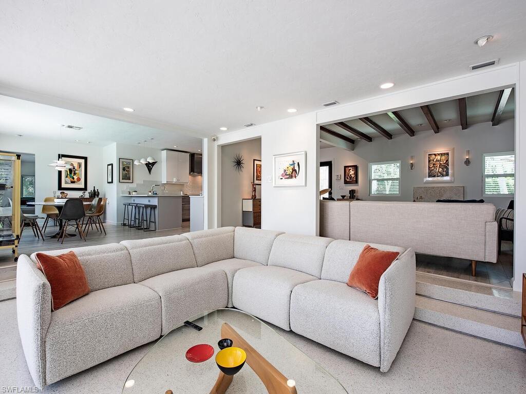 AQUALANE SHORES - Residential