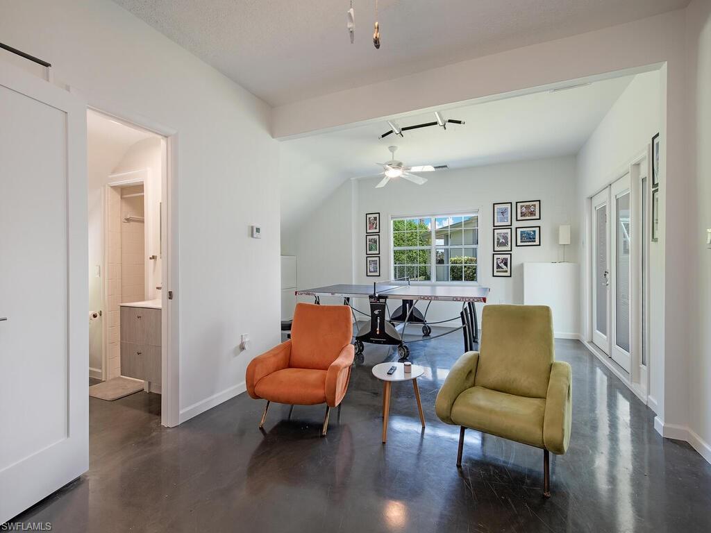 AQUALANE SHORES - Residential