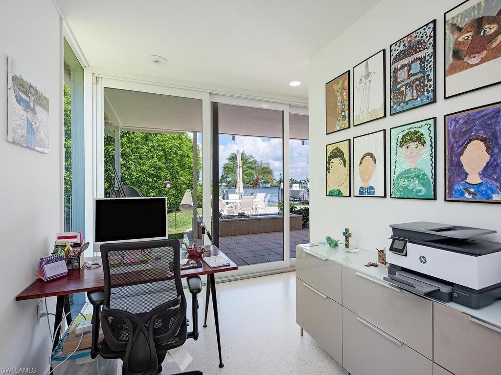 AQUALANE SHORES - Residential