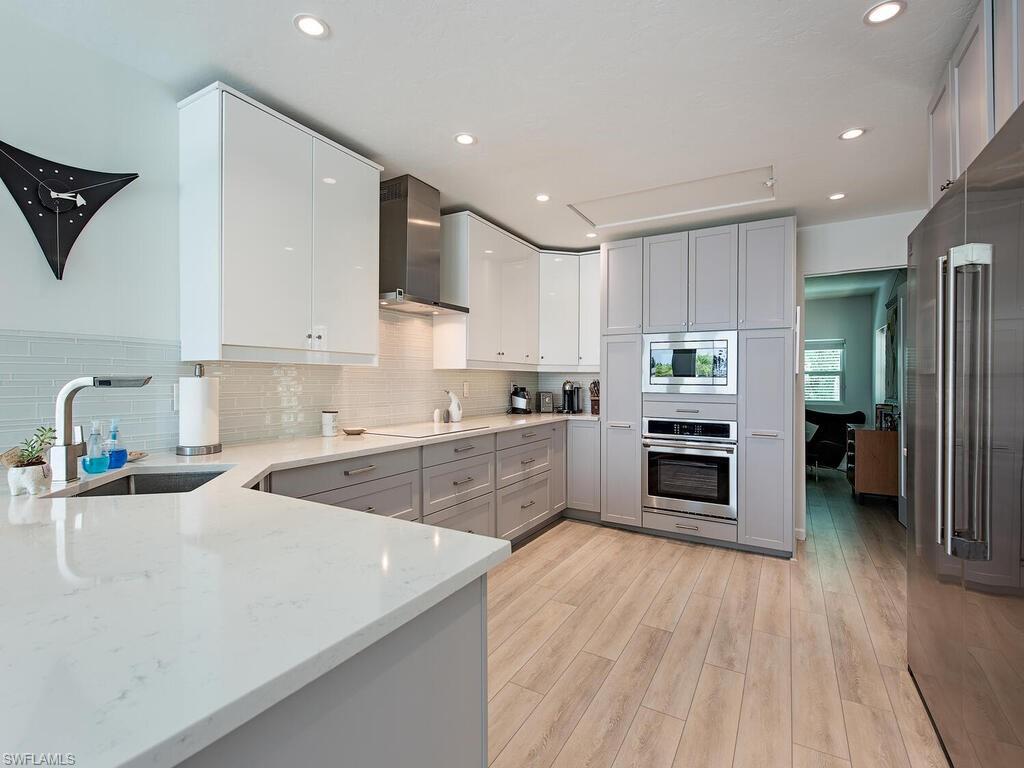 AQUALANE SHORES - Residential