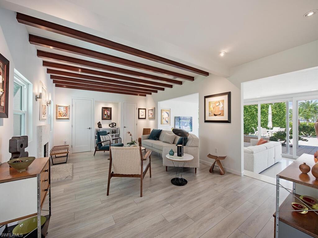 AQUALANE SHORES - Residential