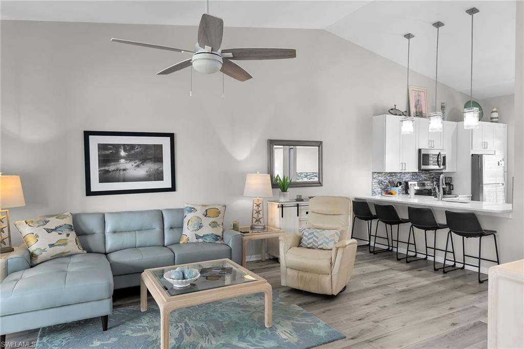 SUNSET CAY VILLAS - Residential