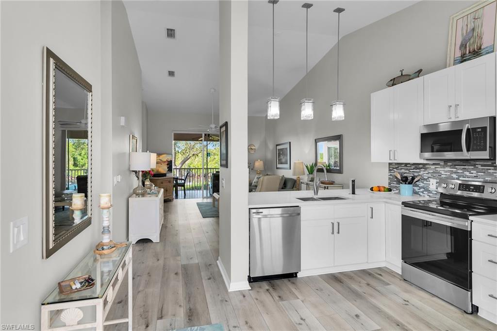 SUNSET CAY VILLAS - Residential