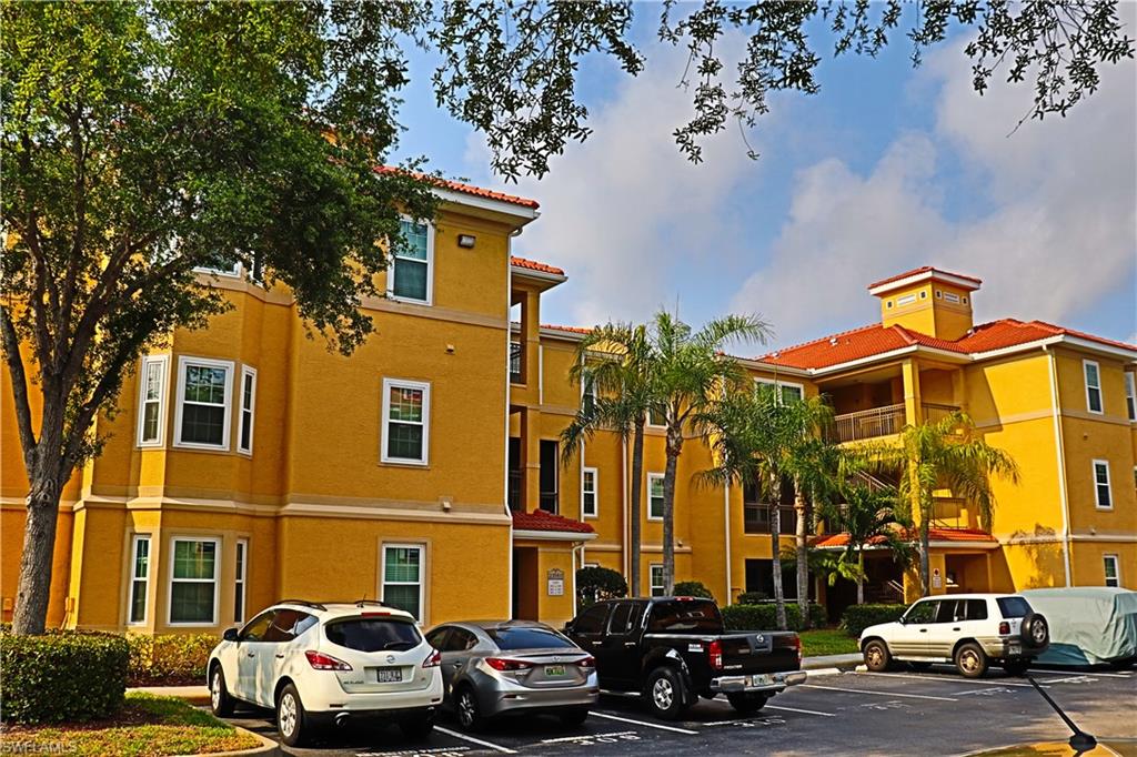 THE TIDES AT PELICAN LANDING - Residential