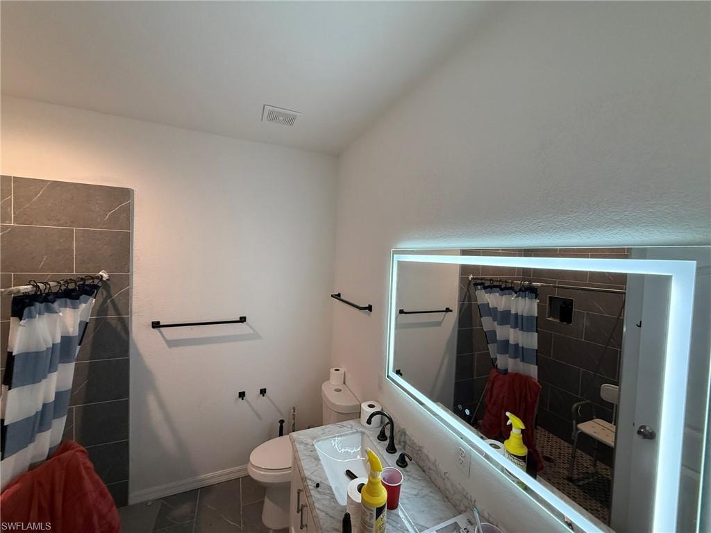 RIDGE HARBOR - Residential Lease