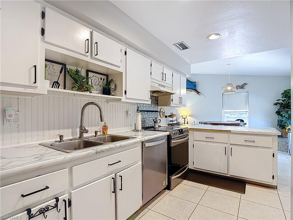 KREAMERS AVOCADO SUBD - Residential