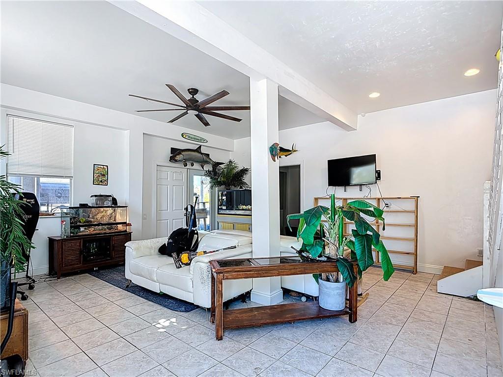 KREAMERS AVOCADO SUBD - Residential