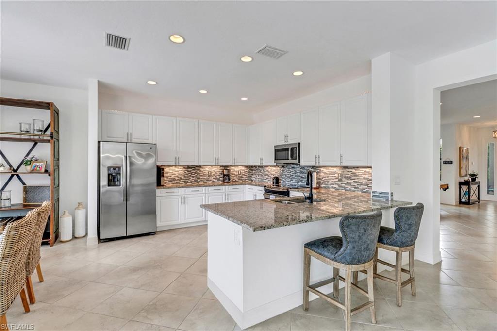 RIVERSTONE - Residential Lease