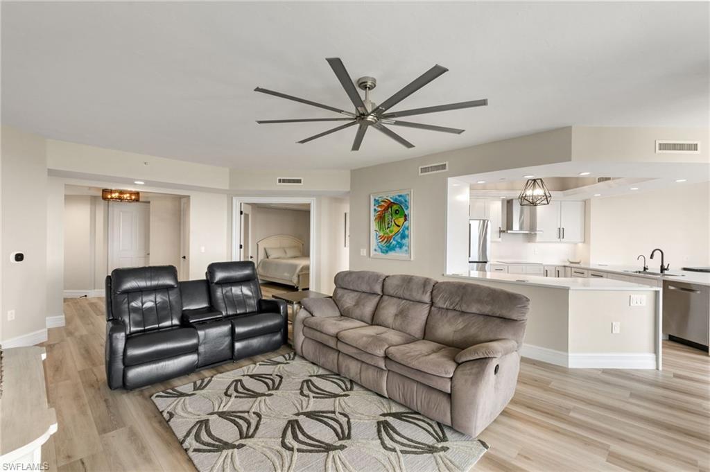 1060 Borghese LN 902