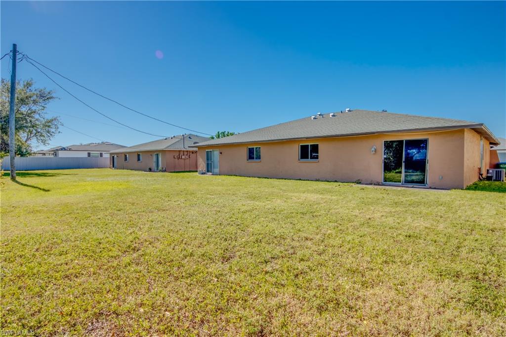 CAPE CORAL - Residential