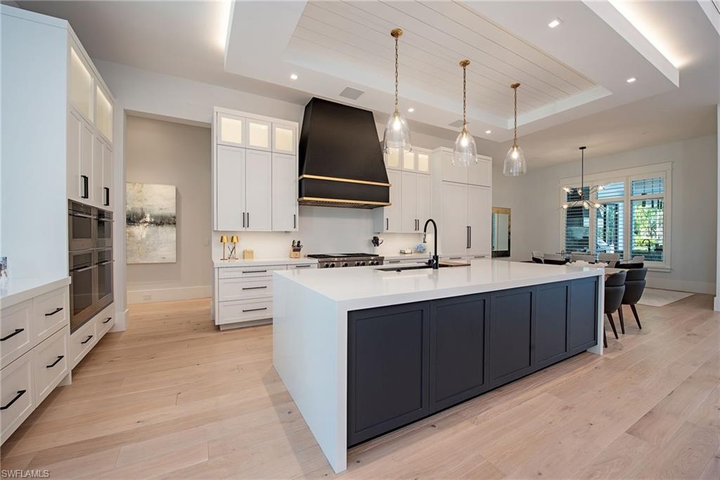 COACH HOUSE - Residential