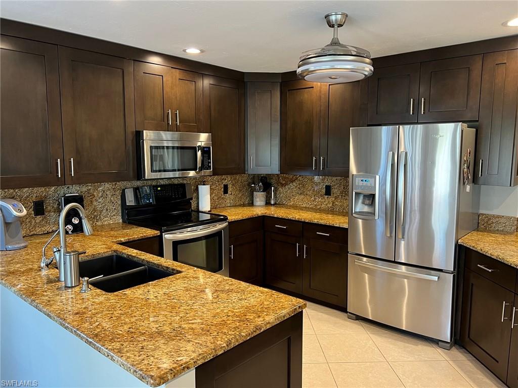 CAPE ROYAL - Residential