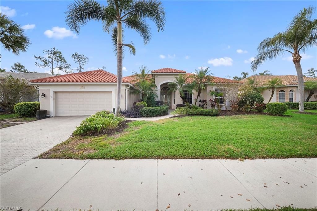 Photo of 8427 Gleneagle WAY, NAPLES, FL 34120 (MLS # 226007398)