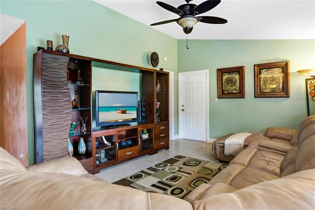 GOLDEN GATE CITY - Residential