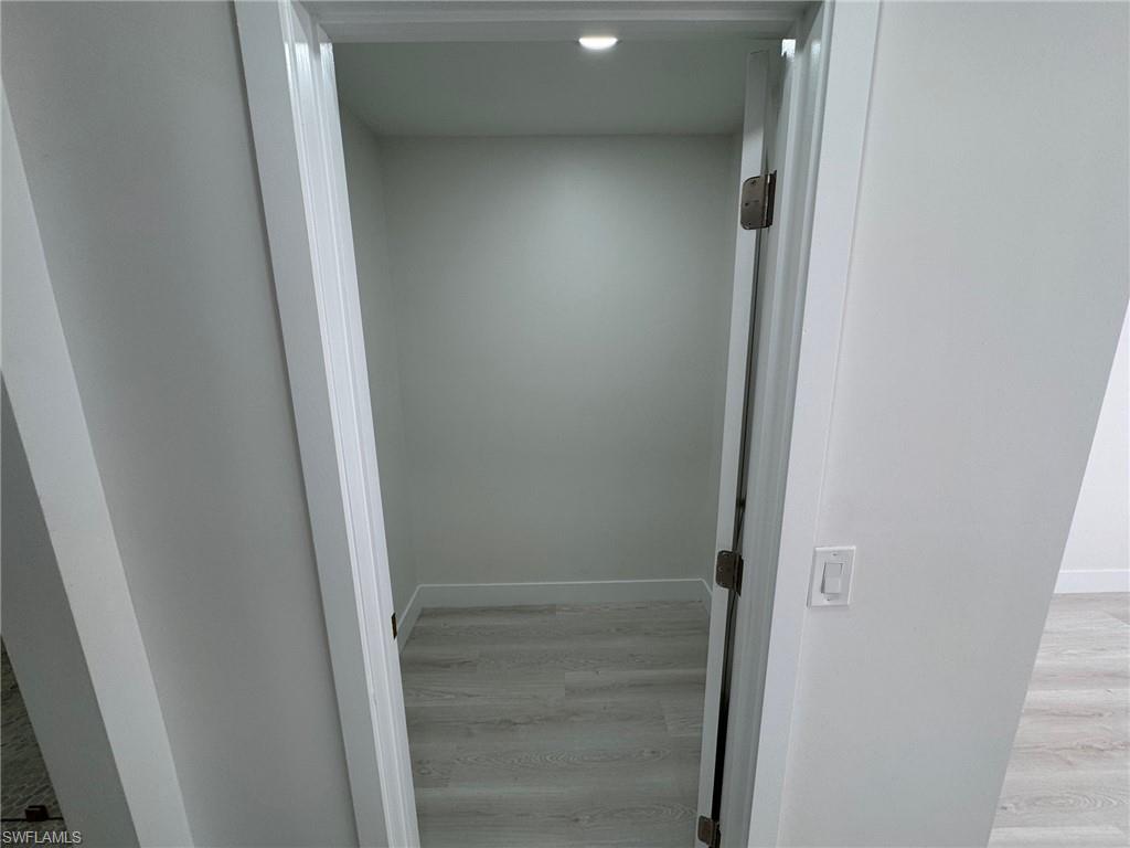 HAMPTON LAKES - Residential