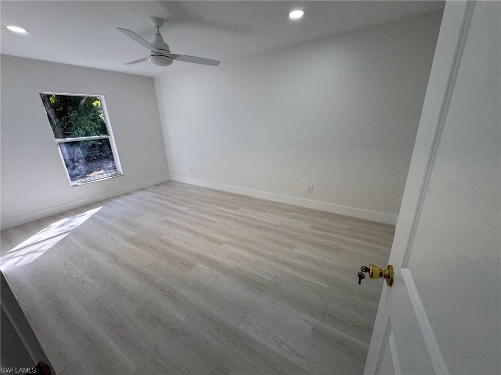 HAMPTON LAKES - Residential