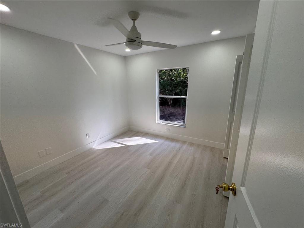 HAMPTON LAKES - Residential