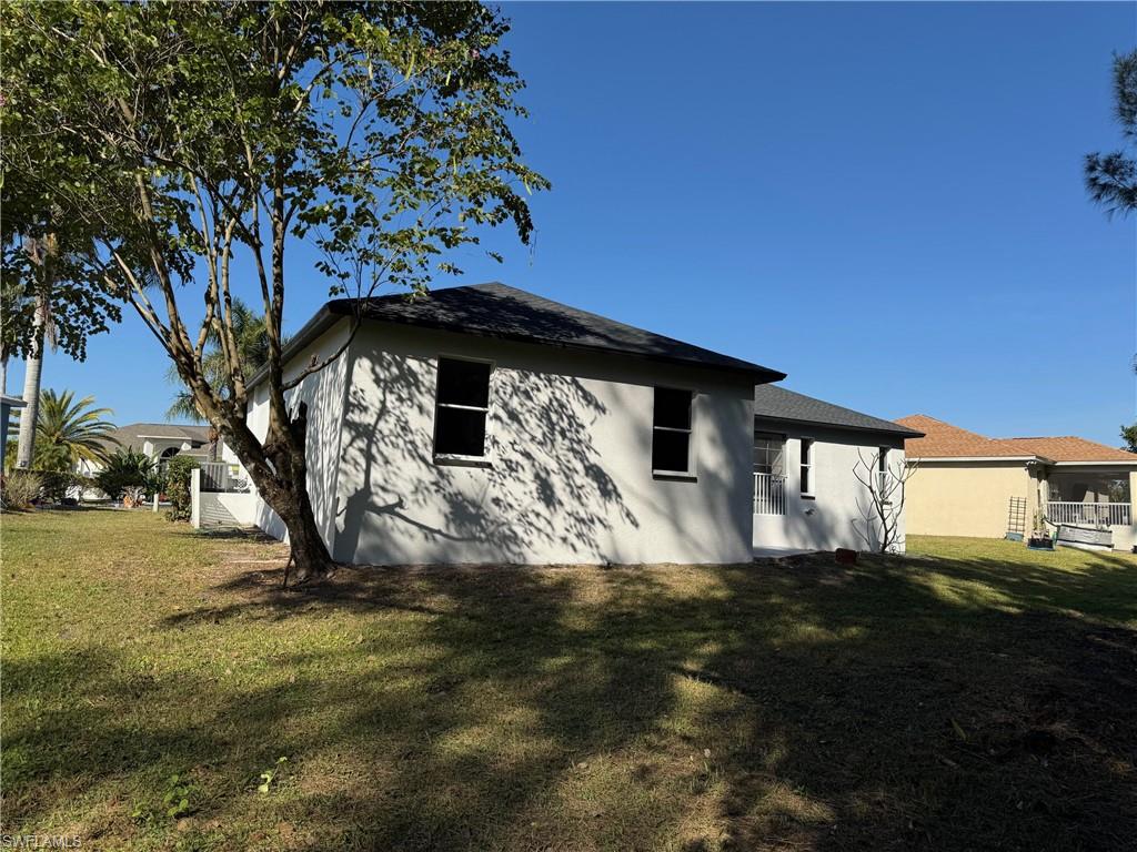 HAMPTON LAKES - Residential