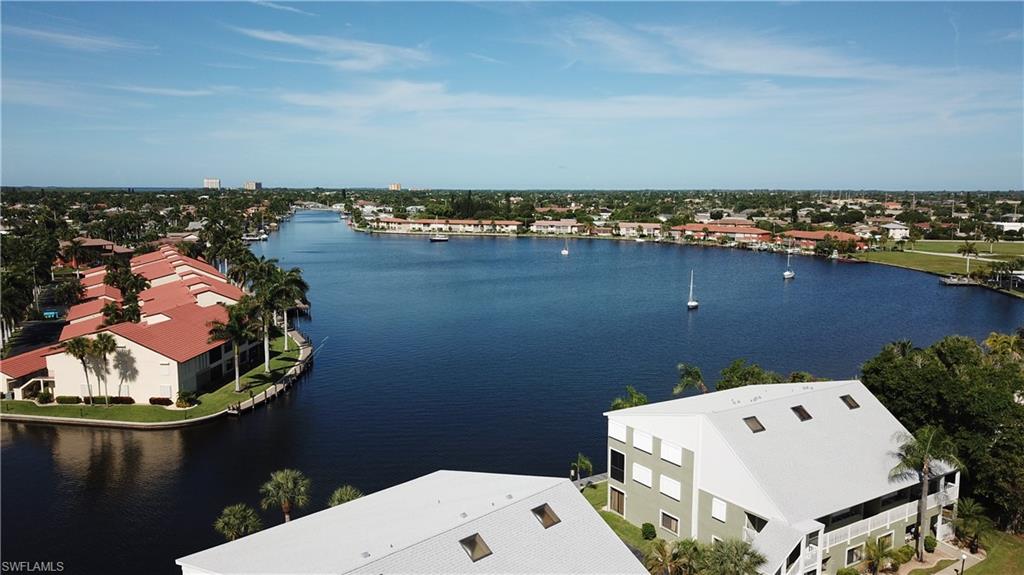 ADMIRALS WALK - Residential