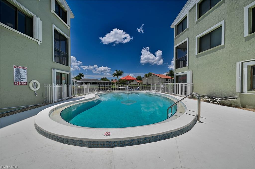 ADMIRALS WALK - Residential