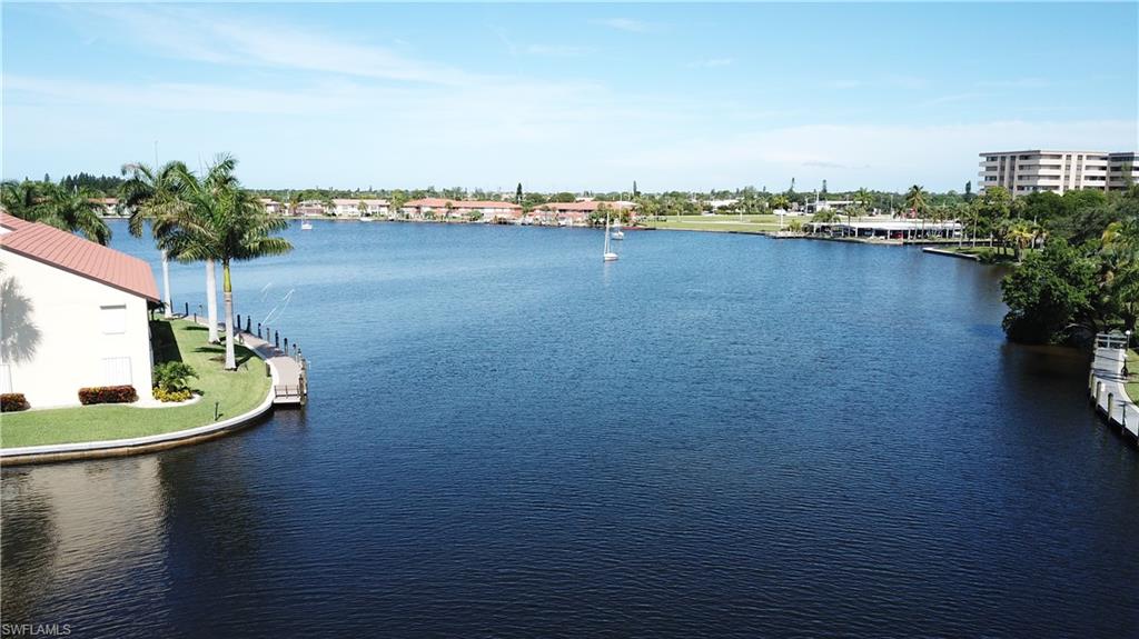 ADMIRALS WALK - Residential