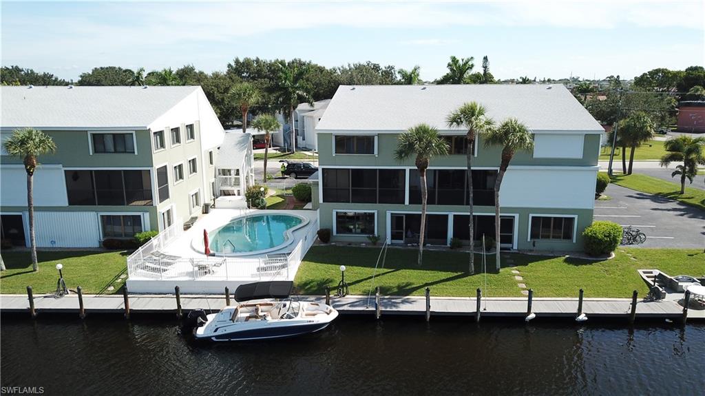 ADMIRALS WALK - Residential