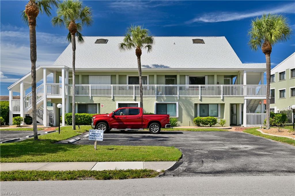 ADMIRALS WALK - Residential