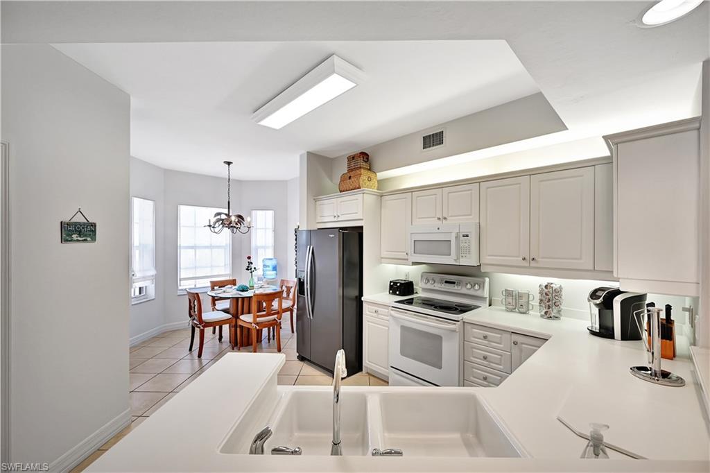 BAYFRONT - Residential Lease