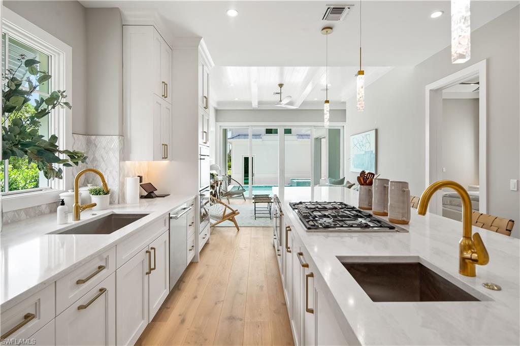 OLDE NAPLES - Residential