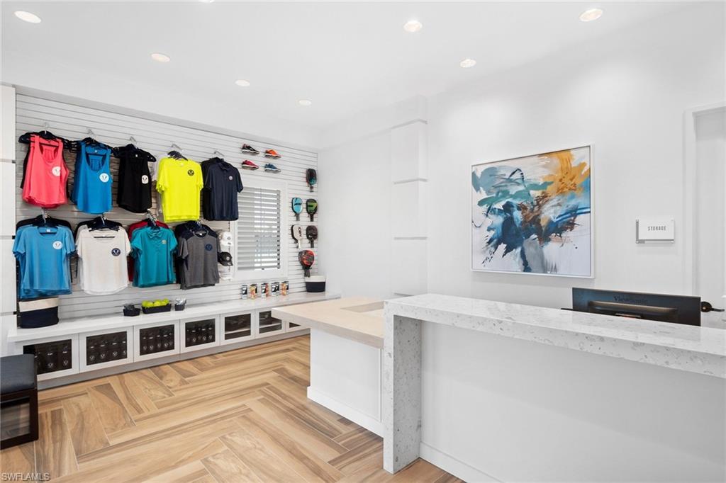 VALENCIA TRAILS - Residential