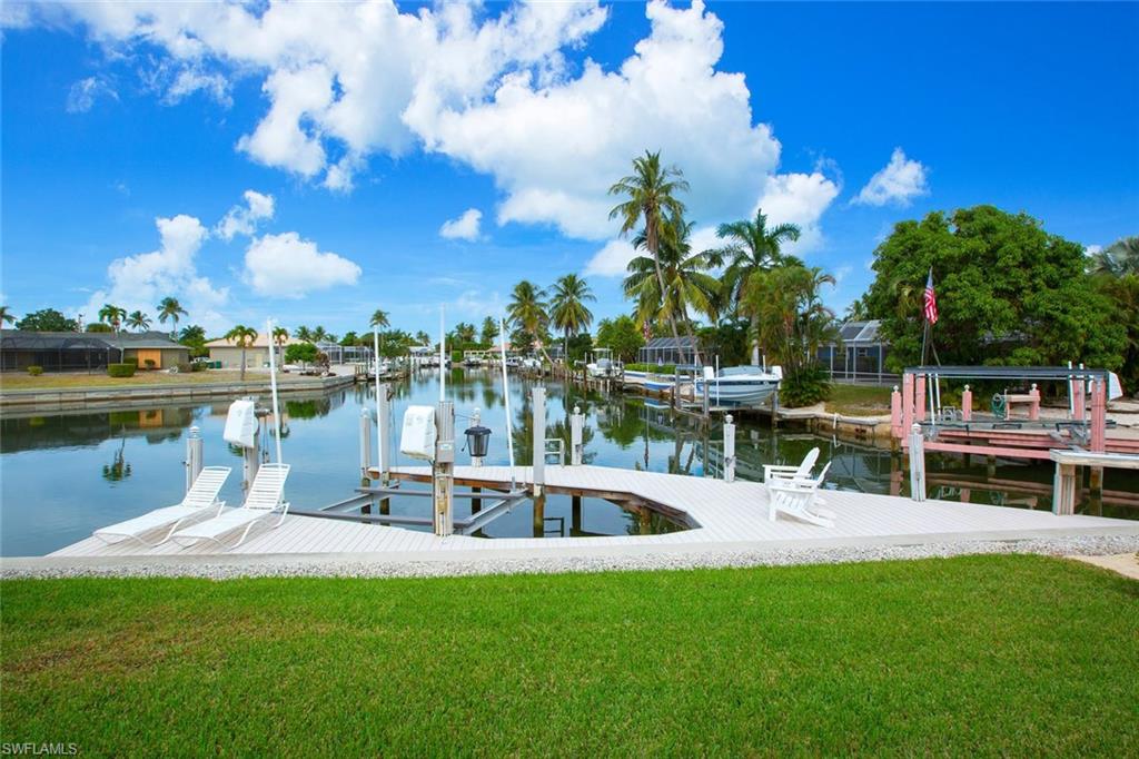 MARCO BEACH - Residential