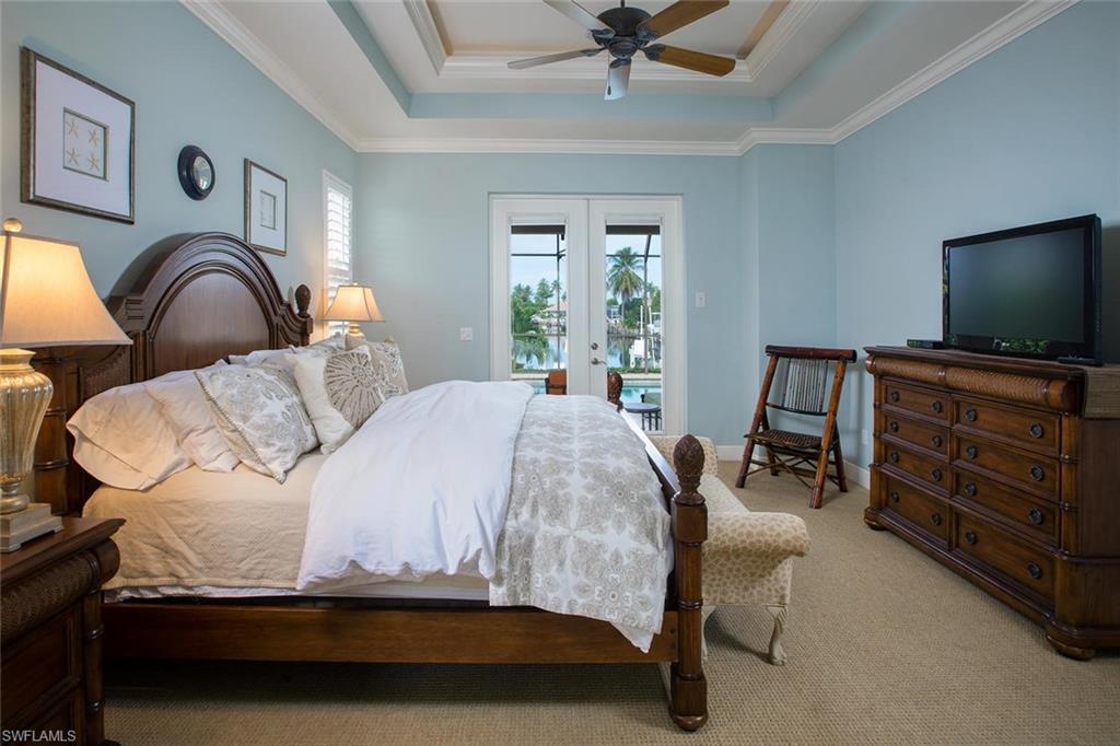 MARCO BEACH - Residential