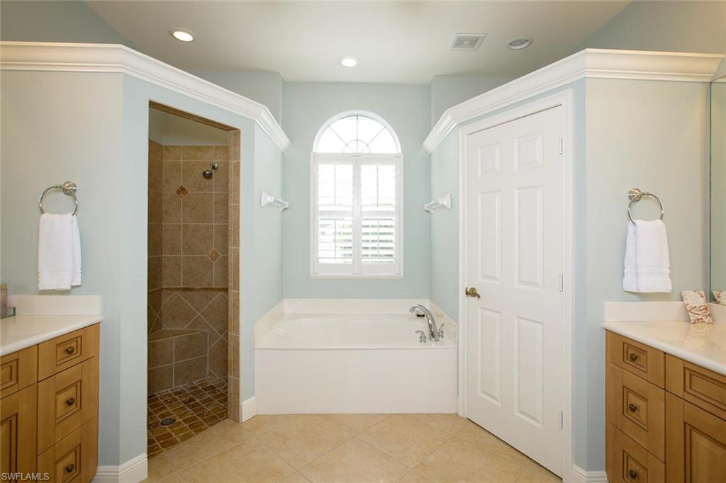 MARCO BEACH - Residential