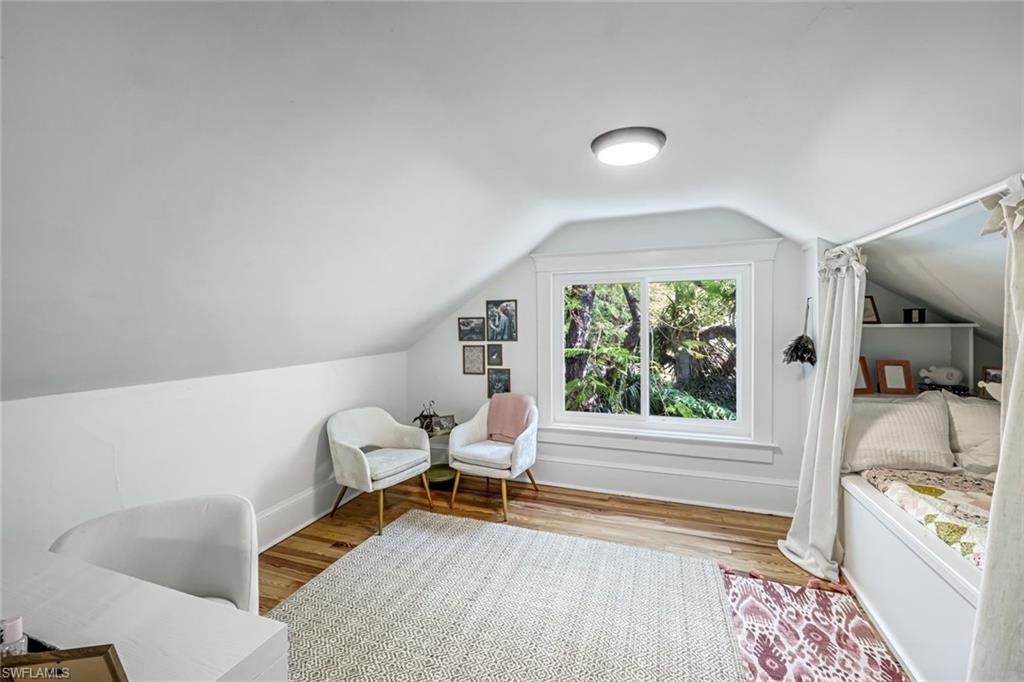 VALENCIA TERRACE - Residential